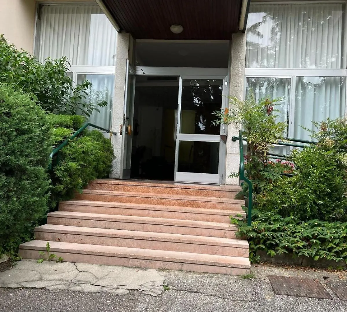 Casa Manuela Euroresidence Garda Garda  0*, Garda (Verona) Italy