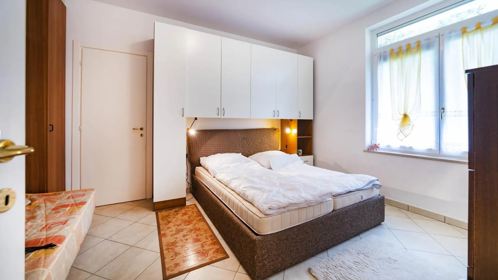 Apartment Casa Manuela Euroresidence Garda Garda  Italy